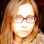 Profil von Thi